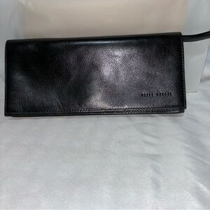Wilsons Leather PELLE STUDIO Italian Leather Clutch pull Wristlet Strap